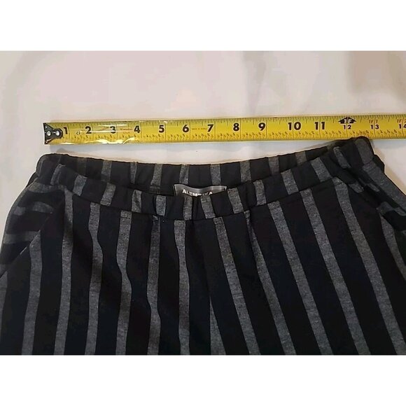 ALEMBIKA Wide Legs Cropped Striped Pants Pockets US Size 6/8 - Picture 3 of 6